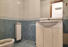 3 bedroom apartment with parking and storage room in Alhos Vedros