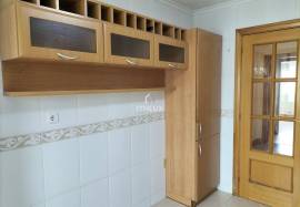 3 bedroom apartment with parking and storage room in Alhos Vedros