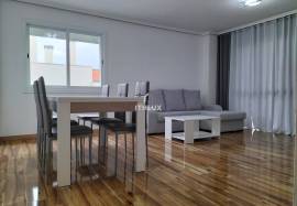 3 bedroom apartment with parking and storage room in Alhos Vedros