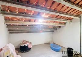 3 bedroom villa with garage