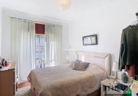 3 bedroom villa with garage