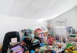 3 bedroom villa with garage