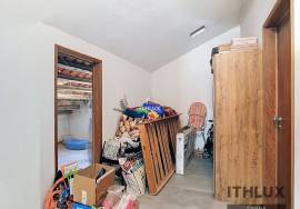 3 bedroom villa with garage