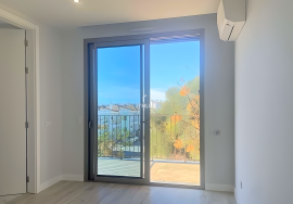 Spectacular 2 Bedroom Apartment within Walking Distance to the Ria Formosa and Waterfront of Cabanas.