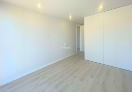 Spectacular 2 Bedroom Apartment within Walking Distance to the Ria Formosa and Waterfront of Cabanas.