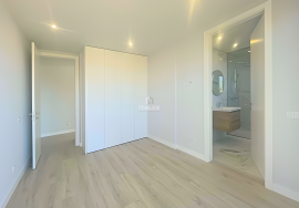 Spectacular 2 Bedroom Apartment within Walking Distance to the Ria Formosa and Waterfront of Cabanas.