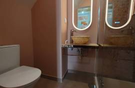 Elegant 4/5 Bedroom  House on the Main Square of São Brás de Alportel, Algarve