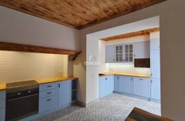 Elegant 4/5 Bedroom  House on the Main Square of São Brás de Alportel, Algarve