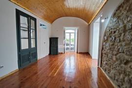 Elegant 4/5 Bedroom  House on the Main Square of São Brás de Alportel, Algarve