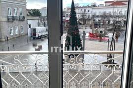 Elegant 4/5 Bedroom  House on the Main Square of São Brás de Alportel, Algarve