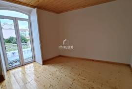 Elegant 4/5 Bedroom  House on the Main Square of São Brás de Alportel, Algarve