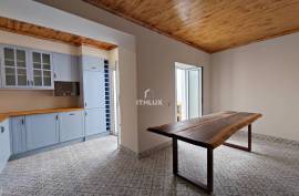 Elegant 4/5 Bedroom  House on the Main Square of São Brás de Alportel, Algarve