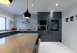 3 Bed Oceanview Villa with Infinity Pool Near Palheiro Nature Estate, Funchal