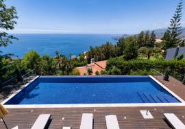 3 Bed Oceanview Villa with Infinity Pool Near Palheiro Nature Estate, Funchal