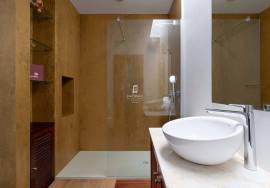 3 Bed Oceanview Villa with Infinity Pool Near Palheiro Nature Estate, Funchal