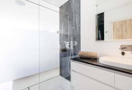 Luxury V3+2 Villa for Annual Rent in Vilamoura | Frontline Golf with Heated Pool