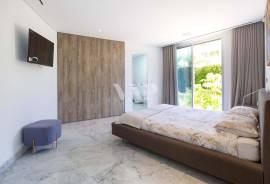 Luxury V3+2 Villa for Annual Rent in Vilamoura | Frontline Golf with Heated Pool