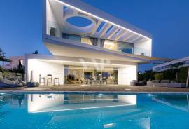 Luxury V3+2 Villa for Annual Rent in Vilamoura | Frontline Golf with Heated Pool