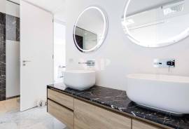 Luxury V3+2 Villa for Annual Rent in Vilamoura | Frontline Golf with Heated Pool