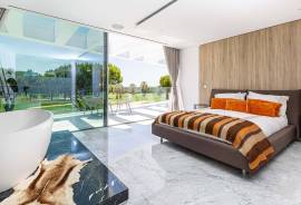 Luxury V3+2 Villa for Annual Rent in Vilamoura | Frontline Golf with Heated Pool