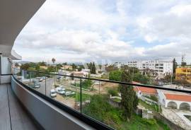 ERILUC - Modern 3 bedroom apartment with balcony in Quarteira