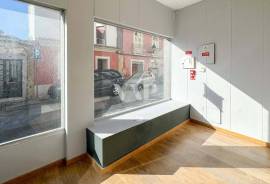 Store with 144m² in the Center of Faro
