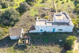 Farmhouse to Renovate with Stunning Views over the Ria Formosa, near Olhão
