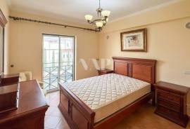 3 Bedroom Apartment with Pool and Garage in Almancil