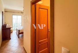 3 Bedroom Apartment with Pool and Garage in Almancil