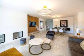 2 bedroom apartment for annual rental with swimming pool, Vilamoura Centre