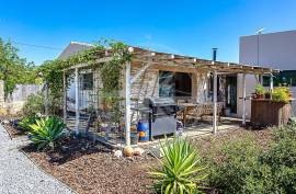 Exclusive and modern countryside Quinta on large plot, minutes from Moncarapacho