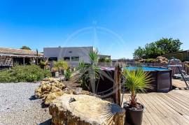 Exclusive and modern countryside Quinta on large plot, minutes from Moncarapacho