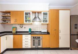 South facing Tavira townhouse with basement, rear patio garden & attic