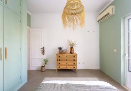 South facing Tavira townhouse with basement, rear patio garden & attic