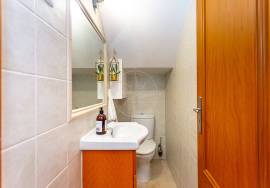 South facing Tavira townhouse with basement, rear patio garden & attic