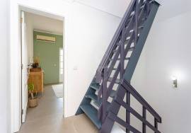 South facing Tavira townhouse with basement, rear patio garden & attic