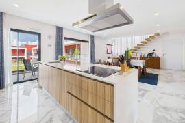 Tavira centre 3 bed penthouse with huge private roof terrace & garage