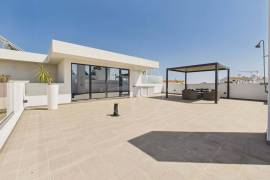 Tavira centre 3 bed penthouse with huge private roof terrace & garage
