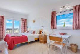 4 Bedroom Villa with Pool & Magnificent Views in Countryside