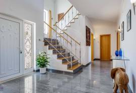 4 Bedroom Villa with Pool & Magnificent Views in Countryside