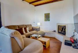 4 Bedroom Villa with Pool & Magnificent Views in Countryside