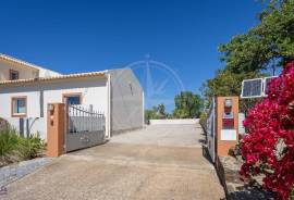 4 Bedroom Villa with Pool & Magnificent Views in Countryside