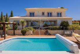 4 Bedroom Villa with Pool & Magnificent Views in Countryside