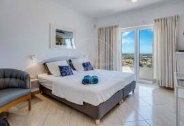 4 Bedroom Villa with Pool & Magnificent Views in Countryside