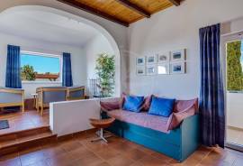 4 Bedroom Villa with Pool & Magnificent Views in Countryside