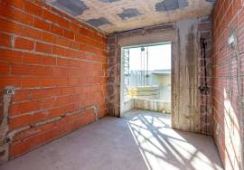 New 3 bedroom Tavira centre apartment with garage & terraces