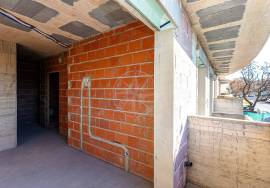 New 3 bedroom Tavira centre apartment with garage & terraces