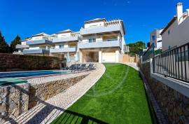 Elegant Detached 4 Bedroom Tavira Villa with Private Pool, Garden & Sea Views