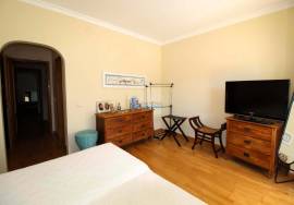 Semi-detached house 2+2 bedrooms with pool located in Caliços in Albufeira