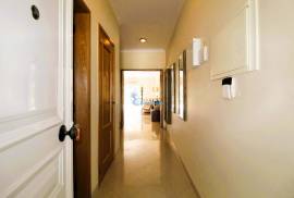 Semi-detached house 2+2 bedrooms with pool located in Caliços in Albufeira